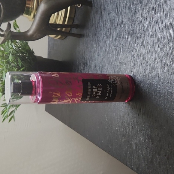 Bath & Body Works Emily in Paris Collection Champange in Paris  Fragrance Mist - Picture 2 of 4